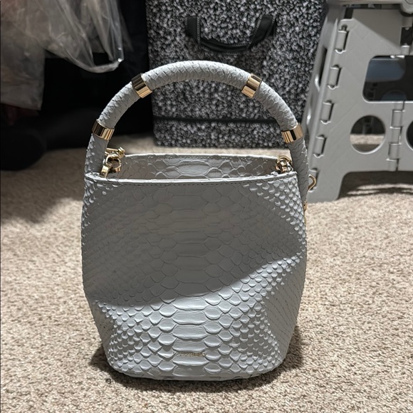 J. Lowery Blue Reptile Bucket Bag - Picture 1 of 4